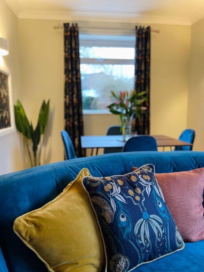 Kist Accommodates - Stylish Headingley Apartment - Parking - 500 Mps Wifi Meanwood Экстерьер фото