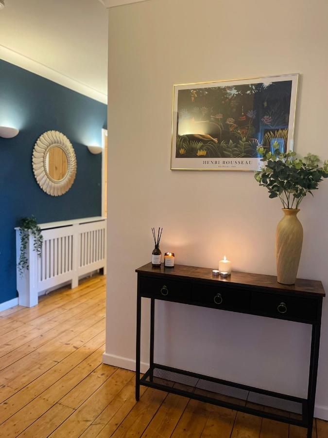 Kist Accommodates - Stylish Headingley Apartment - Parking - 500 Mps Wifi Meanwood Экстерьер фото