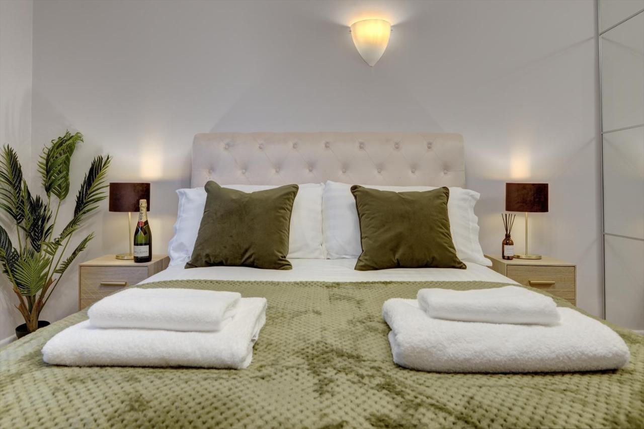 Kist Accommodates - Stylish Headingley Apartment - Parking - 500 Mps Wifi Meanwood Экстерьер фото