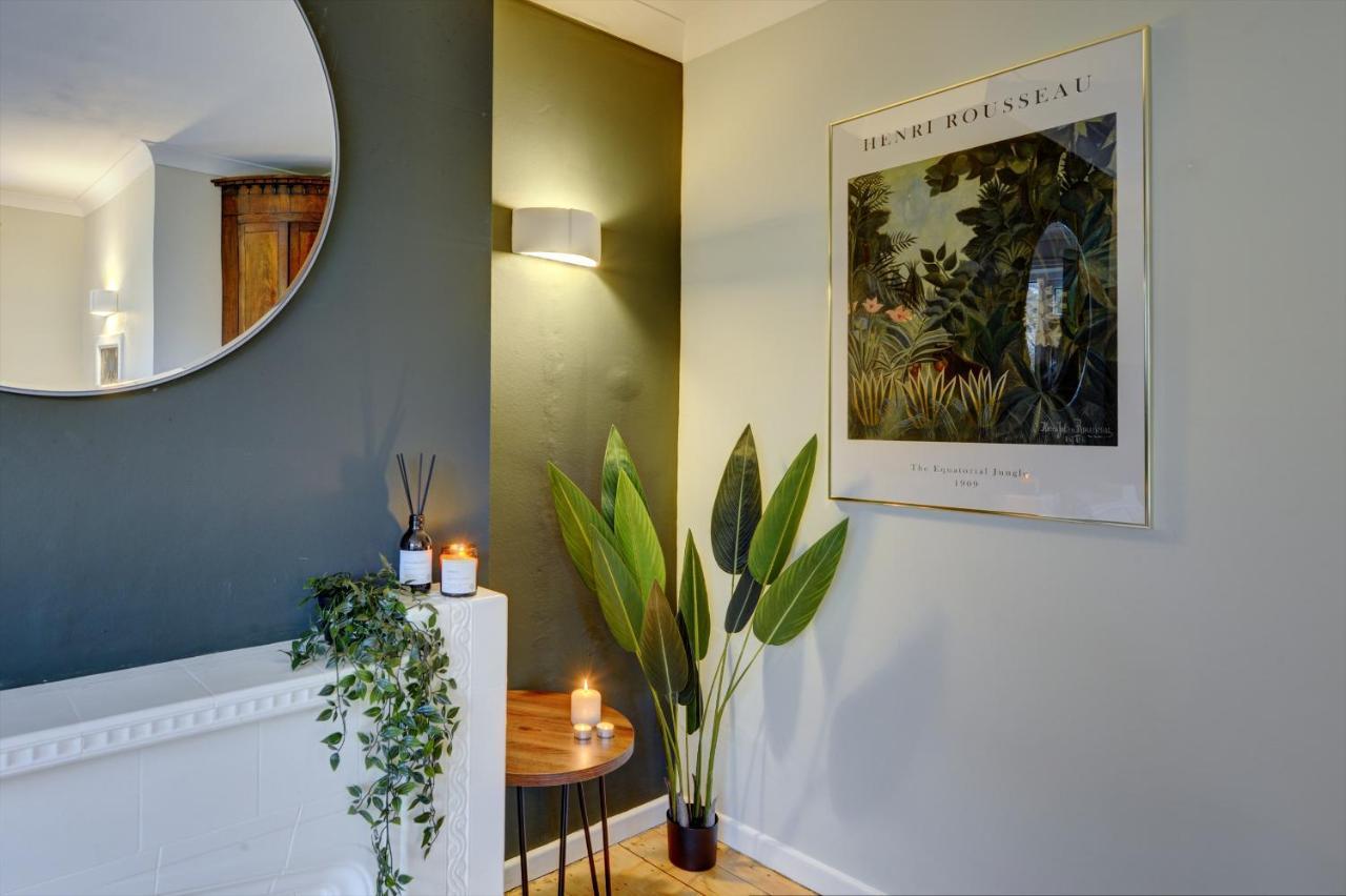 Kist Accommodates - Stylish Headingley Apartment - Parking - 500 Mps Wifi Meanwood Экстерьер фото